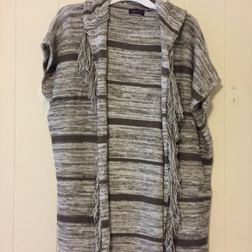 Hooded beach sweater